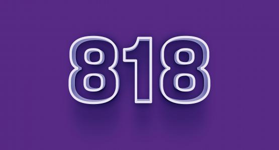 818