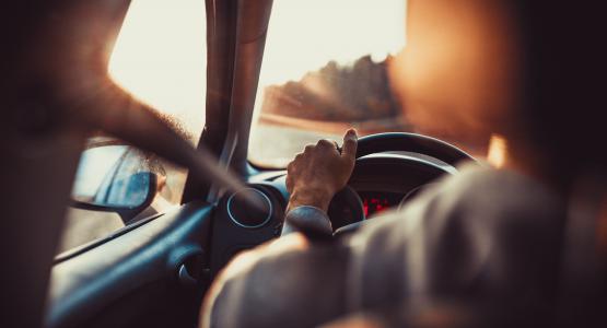 Sognare di guidare una macchina