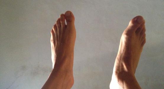 Sognare piedi
